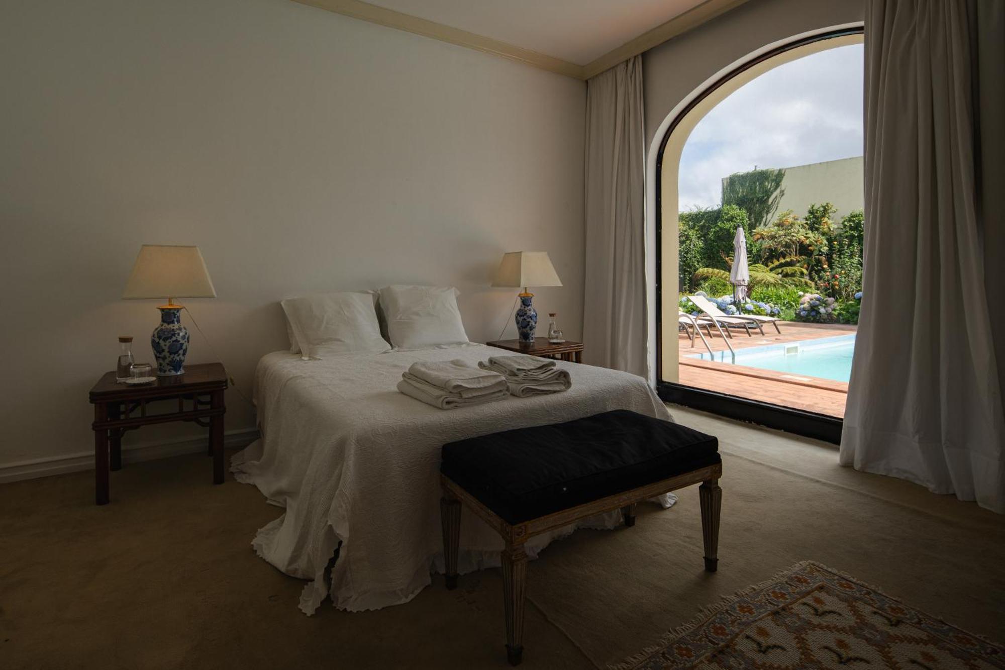 Casa Dos Arcos - Studios & Pool Понта Делгада Екстериор снимка