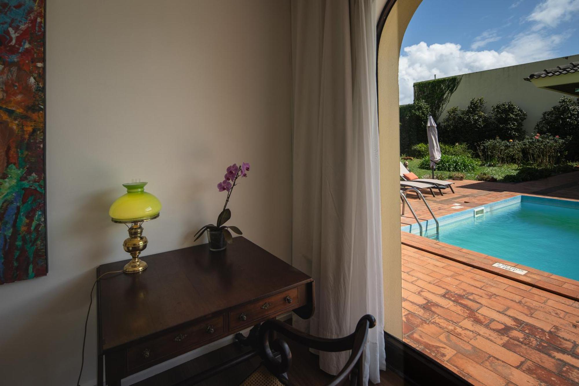 Casa Dos Arcos - Studios & Pool Понта Делгада Екстериор снимка